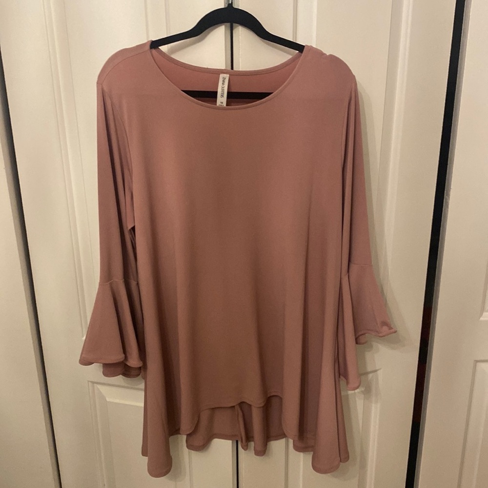 Dusty pink high-low top with bell sleeves